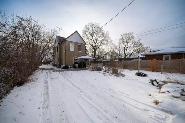 Brantford, ON N3R 3Z1,165 Sydenham RD