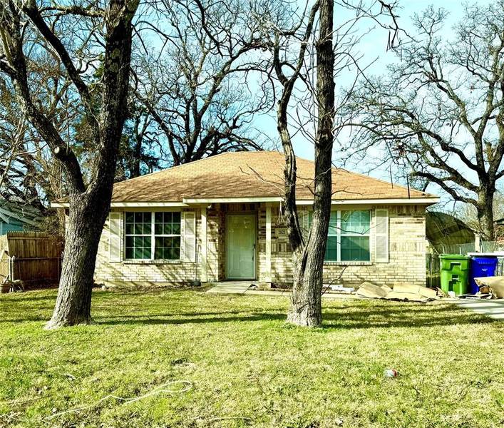 2821 Crystal Drive, Balch Springs, TX 75180