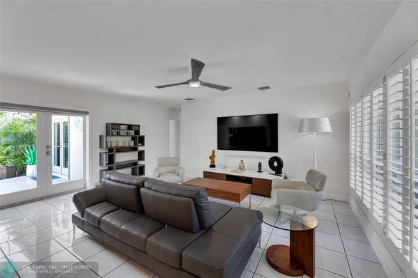 Lauderdale By The Sea, FL 33308,257 Allenwood Dr