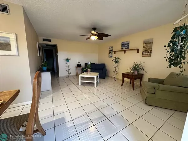 Deerfield Beach, FL 33442,206 DURHAM D  #206