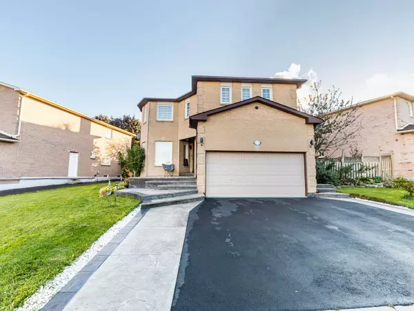 55 Castlehill RD, Brampton, ON L6X 4C9