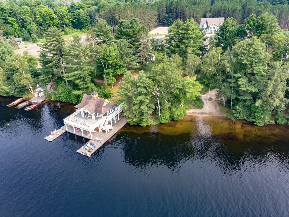 Lake Of Bays, ON P0B 1A0,1020 BIRCH GLEN RD #V15 W10