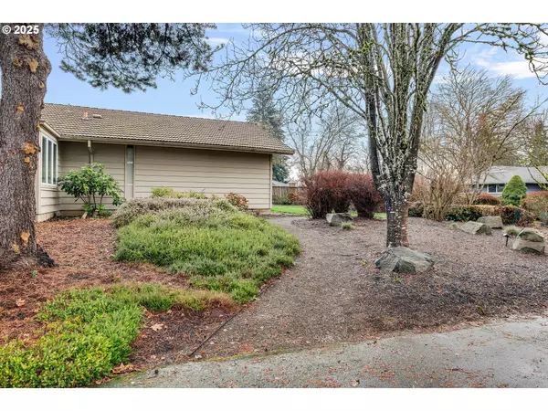 Milwaukie, OR 97267,6548 SE PINE CREEK WAY