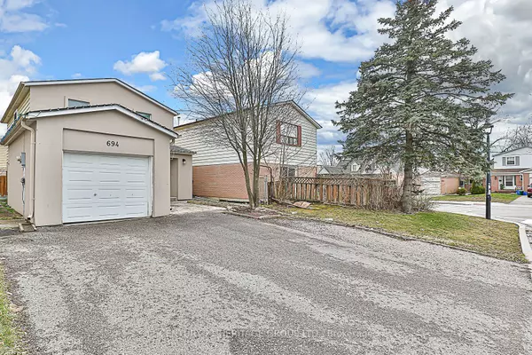 Newmarket, ON L3Y 4Z2,694 Beman DR