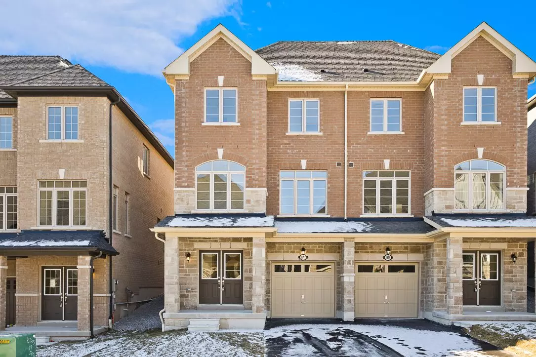 Pickering, ON L1X 0M5,2612 Apricot LN