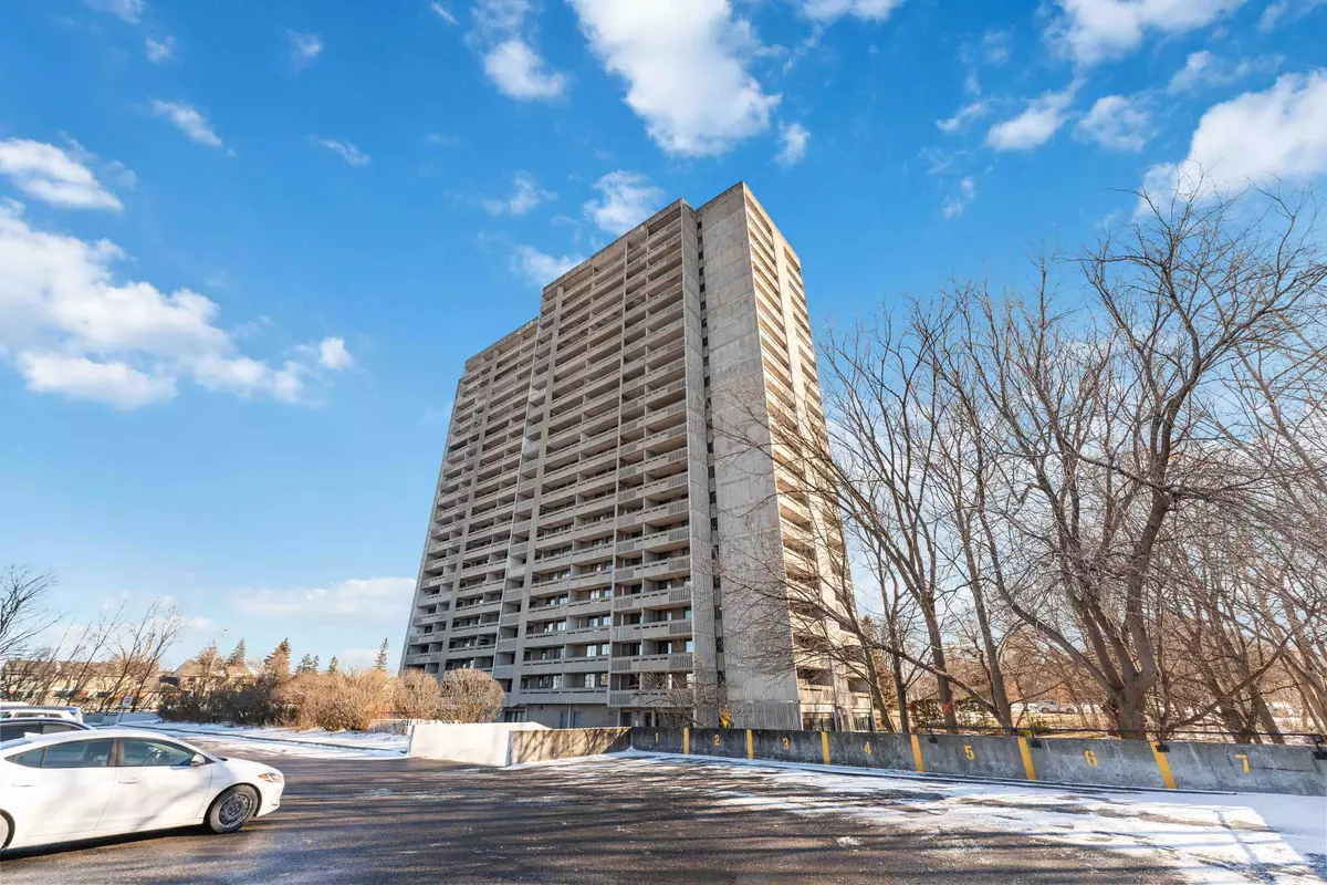 Britannia - Lincoln Heights And Area, ON K2B 8G5,415 Greenview AVE #201