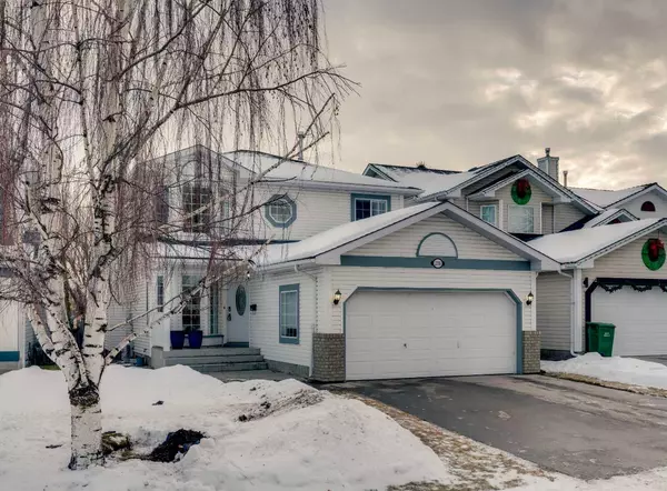 208 Mt Selkirk Close Southeast, Calgary, AB T2Z 2P8