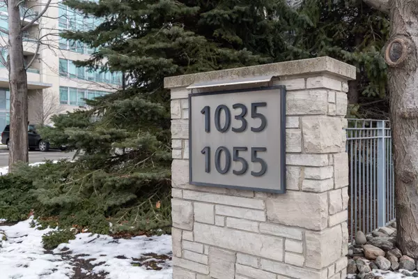 Mississauga, ON L5J 0A2,1035 Southdown RD #606