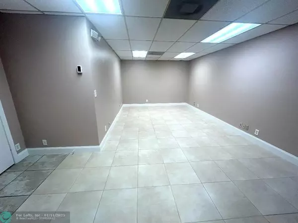 Coral Springs, FL 33065,10191 W Sample Rd  #103