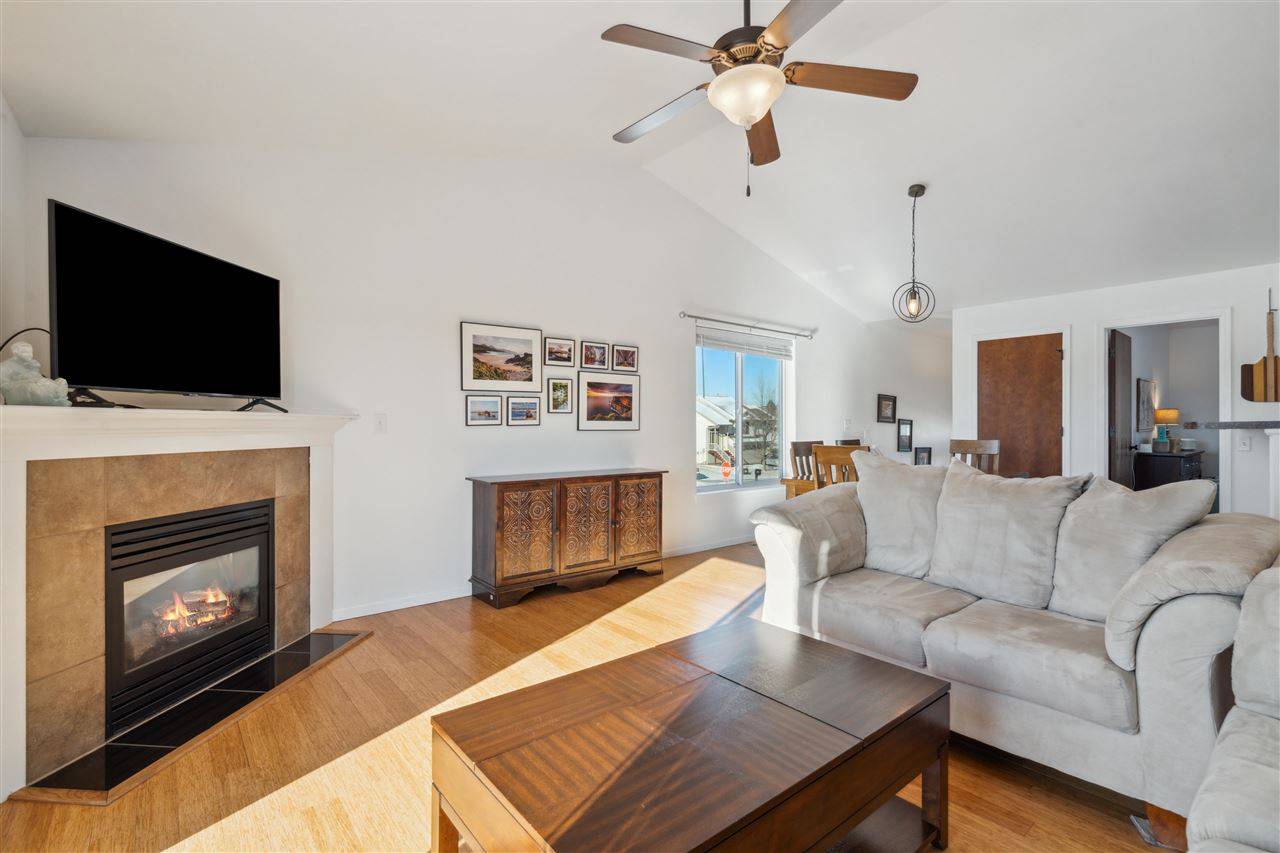 Coralville, IA 52241,1451 Palisades Dr.