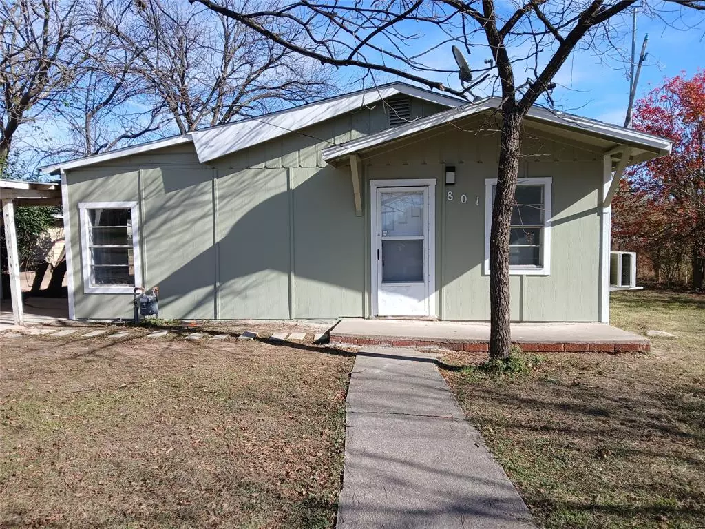 Coleman, TX 76834,801 S NUECES Street