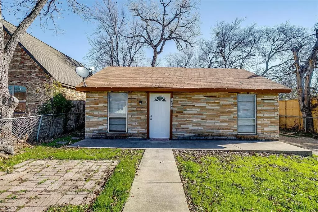 River Oaks, TX 76114,1108 Yale Street