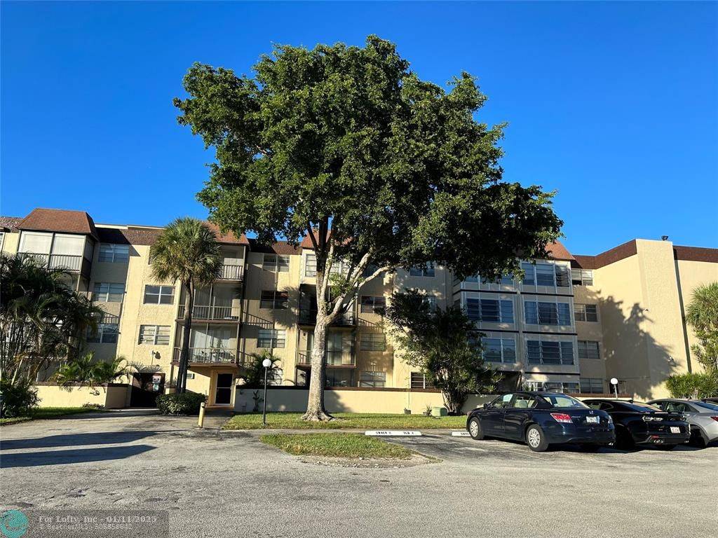 Plantation, FL 33313,7300 NW 17th St  #109