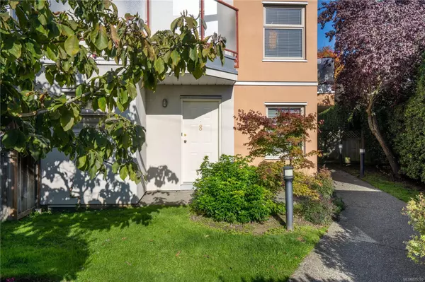 Victoria, BC V8T 1C6,930 North Park St #8