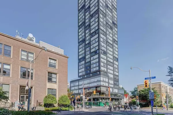 203 College ST #902, Toronto C01, ON M5T 1P9