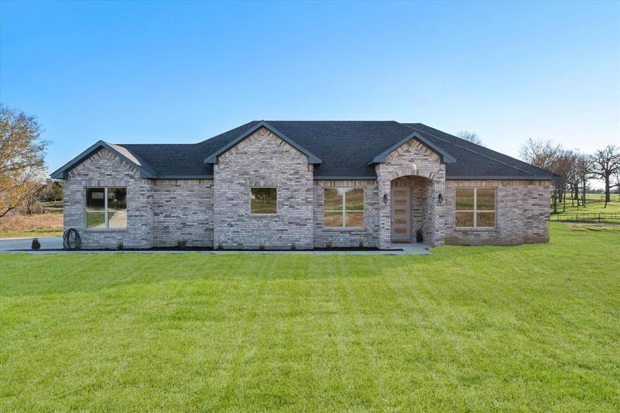 738 SE County Road, Corsicana, TX 75109