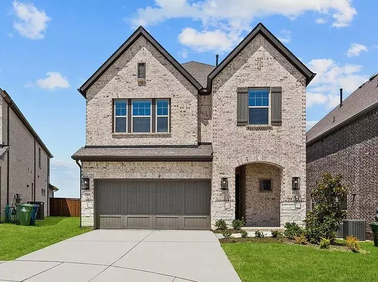 708 Treaty Oak Drive, Lewisville, TX 75056