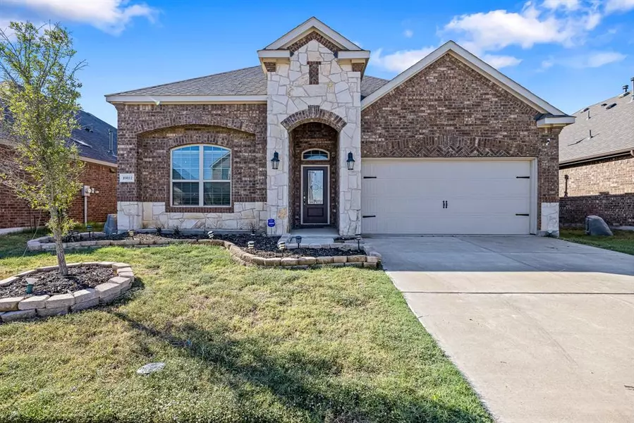 10812 Aledo Lane, Aubrey, TX 76227