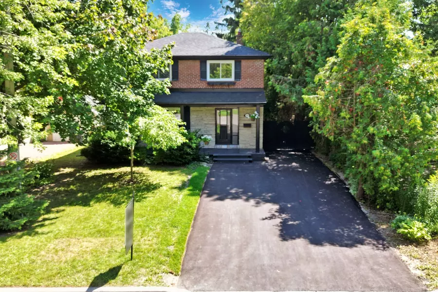 370 Amelia ST, Newmarket, ON L3Y 2V4