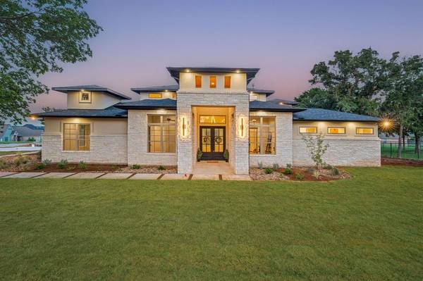 4009 Pinnacle Ridge Way, Granbury, TX 76049