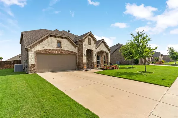 609 Autumn Run Drive,  Midlothian,  TX 76065