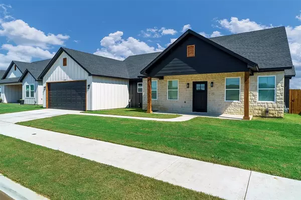 Godley, TX 76044,528 Highview Court