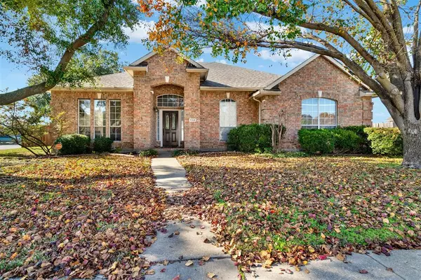 7313 Silverthorn Drive, Rowlett, TX 75089