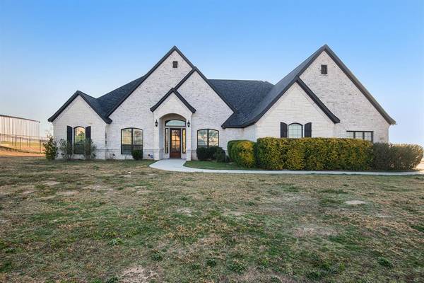 413 Christian Way, Azle, TX 76020