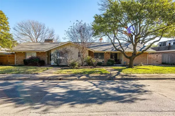 9816 Crest Meadow Drive, Dallas, TX 75230