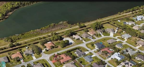 3366 SW Esperanto St, Port St Lucie, FL 34953