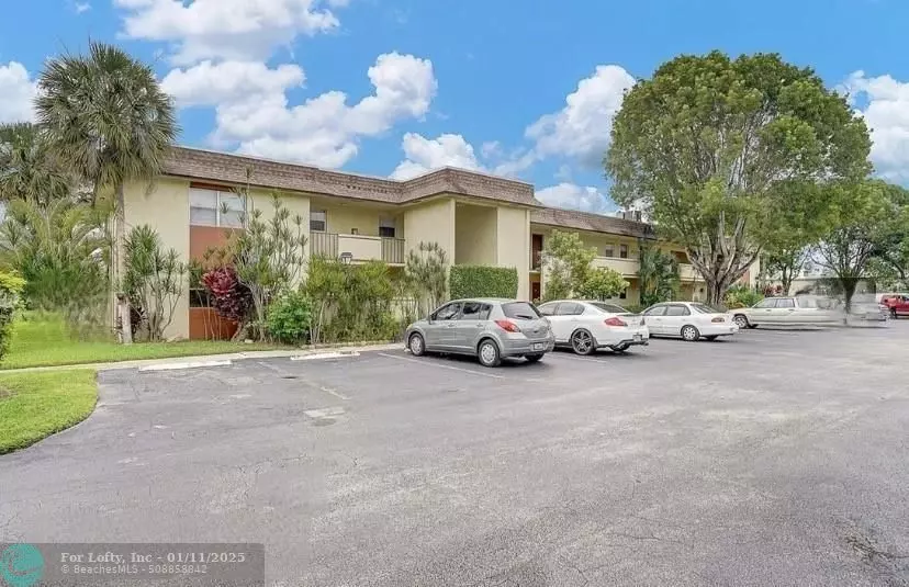 5545 Lakewood Circle, N  #414, Margate, FL 33063