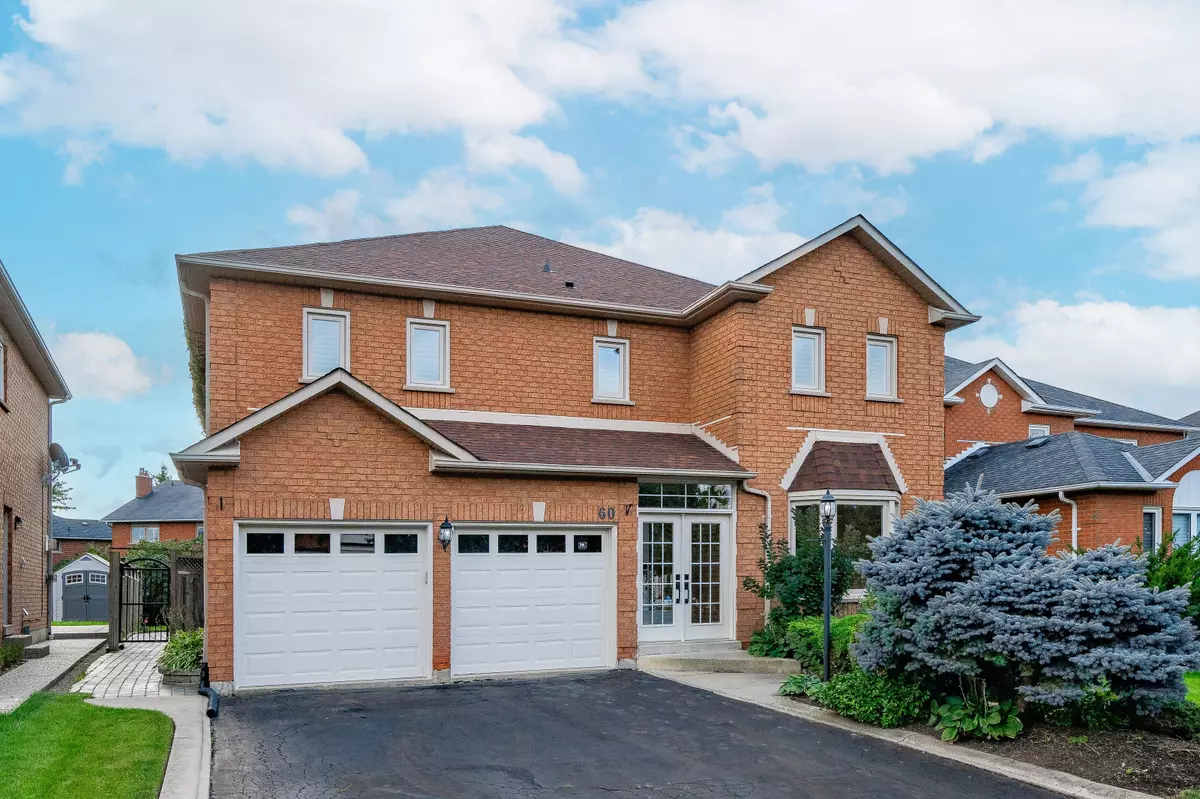 Oakville, ON L6H 5Z6,60 River Glen BLVD