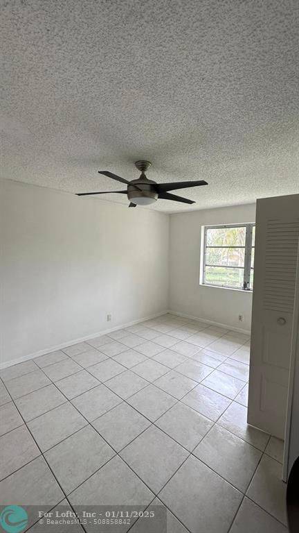 Lauderdale Lakes, FL 33313,2900 NW 46th Ave  #212