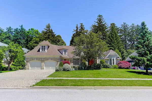 95 Bel Air DR, Oakville, ON L6J 7N1