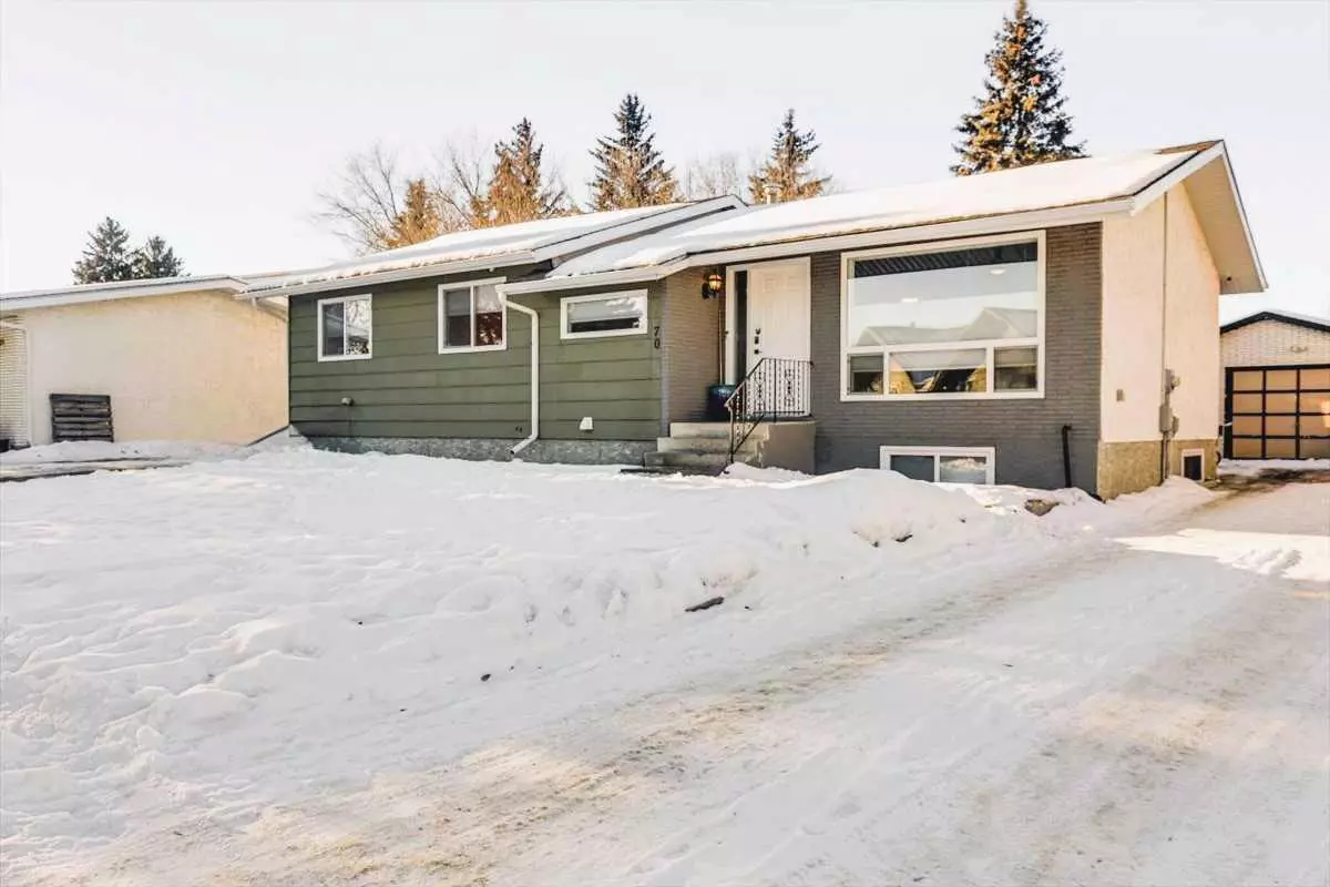 Lacombe, AB T4L 1R9,70 Valley CRES