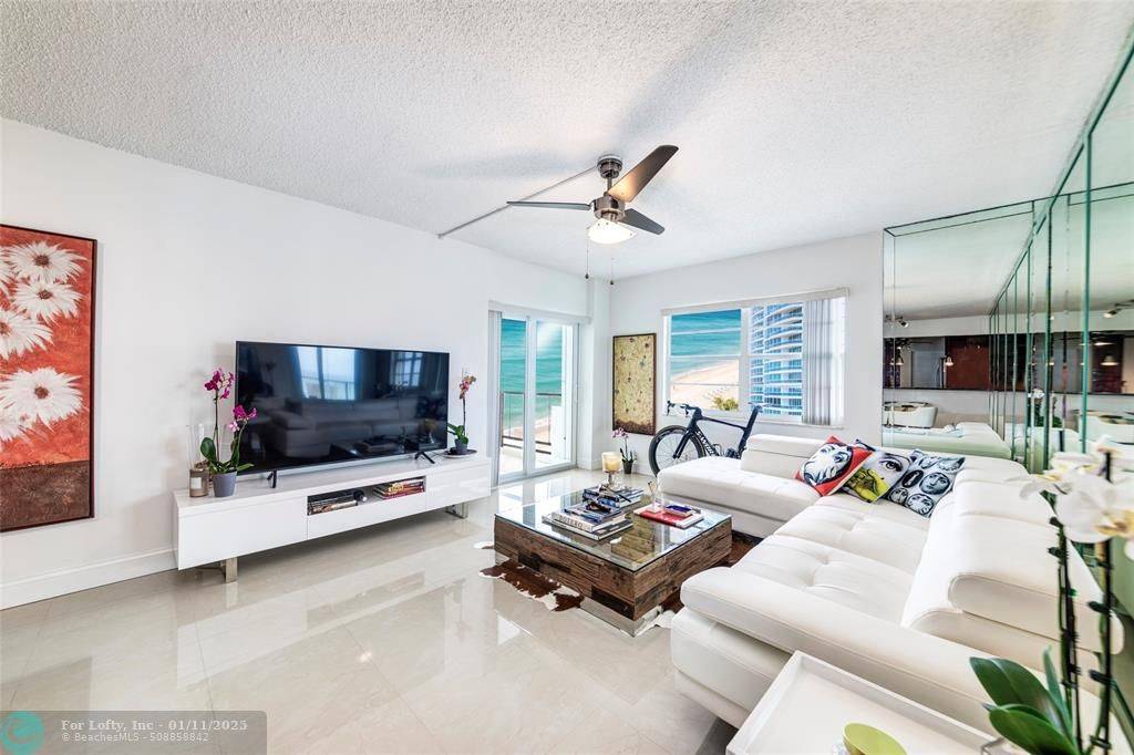 Lauderdale By The Sea, FL 33062,1500 S Ocean Blvd  #1006