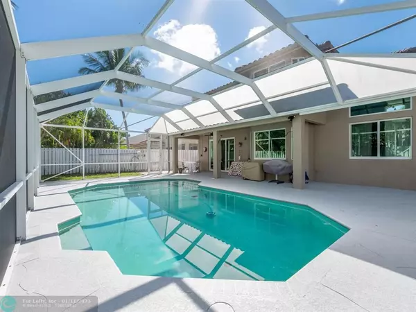 Weston, FL 33326,852 HERITAGE DR