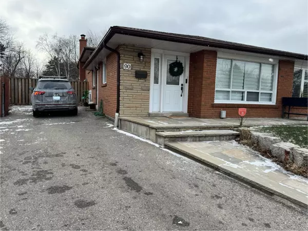 90 Voltarie CRES #Lower, Peel, ON L5A 2A4