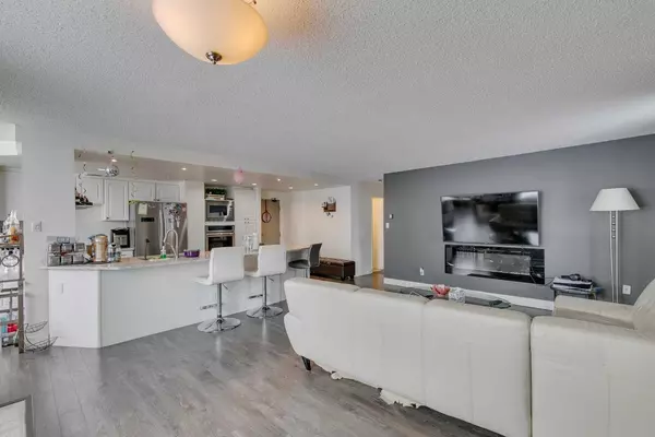 Calgary, AB T2P0G7,738 3 AVE SW #1509