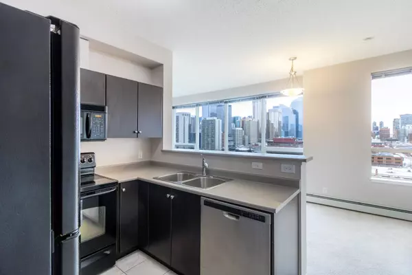 Calgary, AB T2R 1S6,1053 10 ST SW #1210