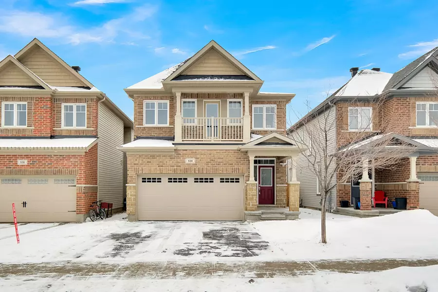 534 Rouncey RD, Kanata, ON K2V 0E2