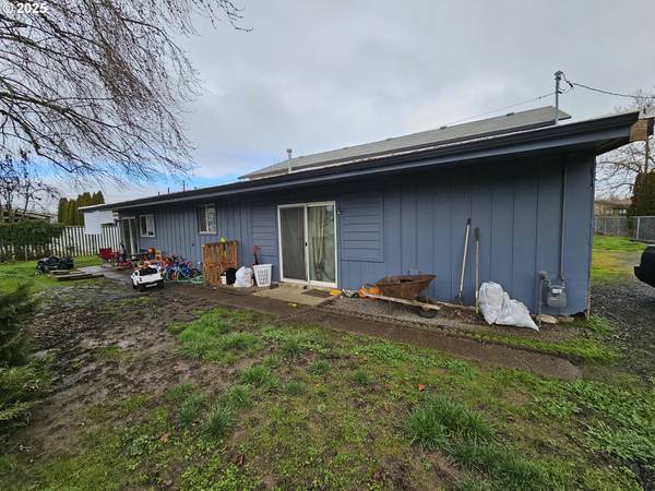 2456 AUSTIN RD, Roseburg, OR 97471