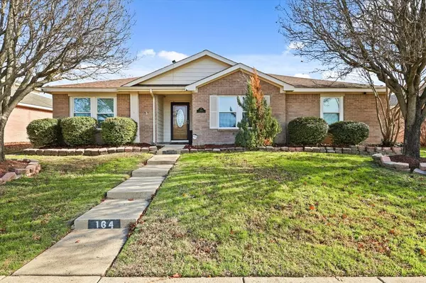 164 Rolling Hills PL, Lancaster, TX 75146