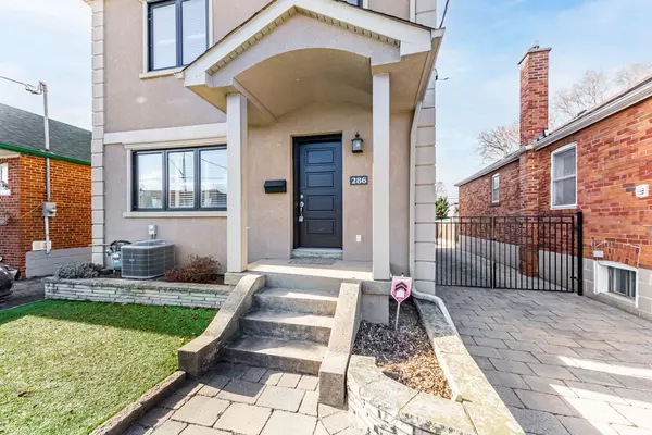 Toronto E03, ON M4J 4L9,286 Linsmore CRES