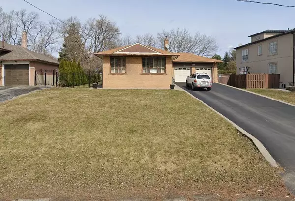 Oakville, ON L6L 4X3,555 Weir AVE #Bsmt