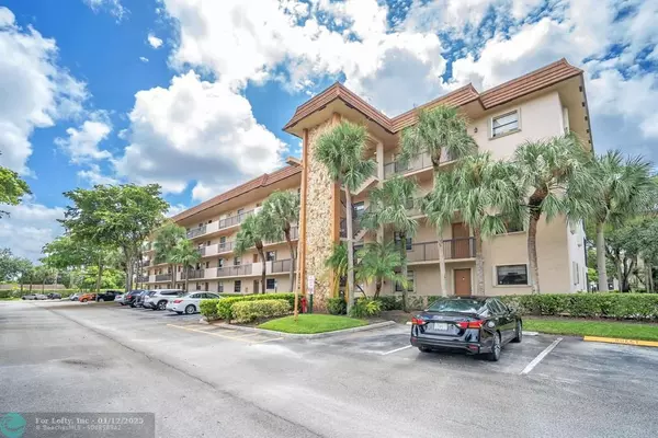 Tamarac, FL 33319,4930 E Sabal Palm Blvd  #414