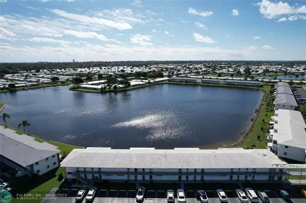 1116 Lake Terrace  #214, Boynton Beach, FL 33426