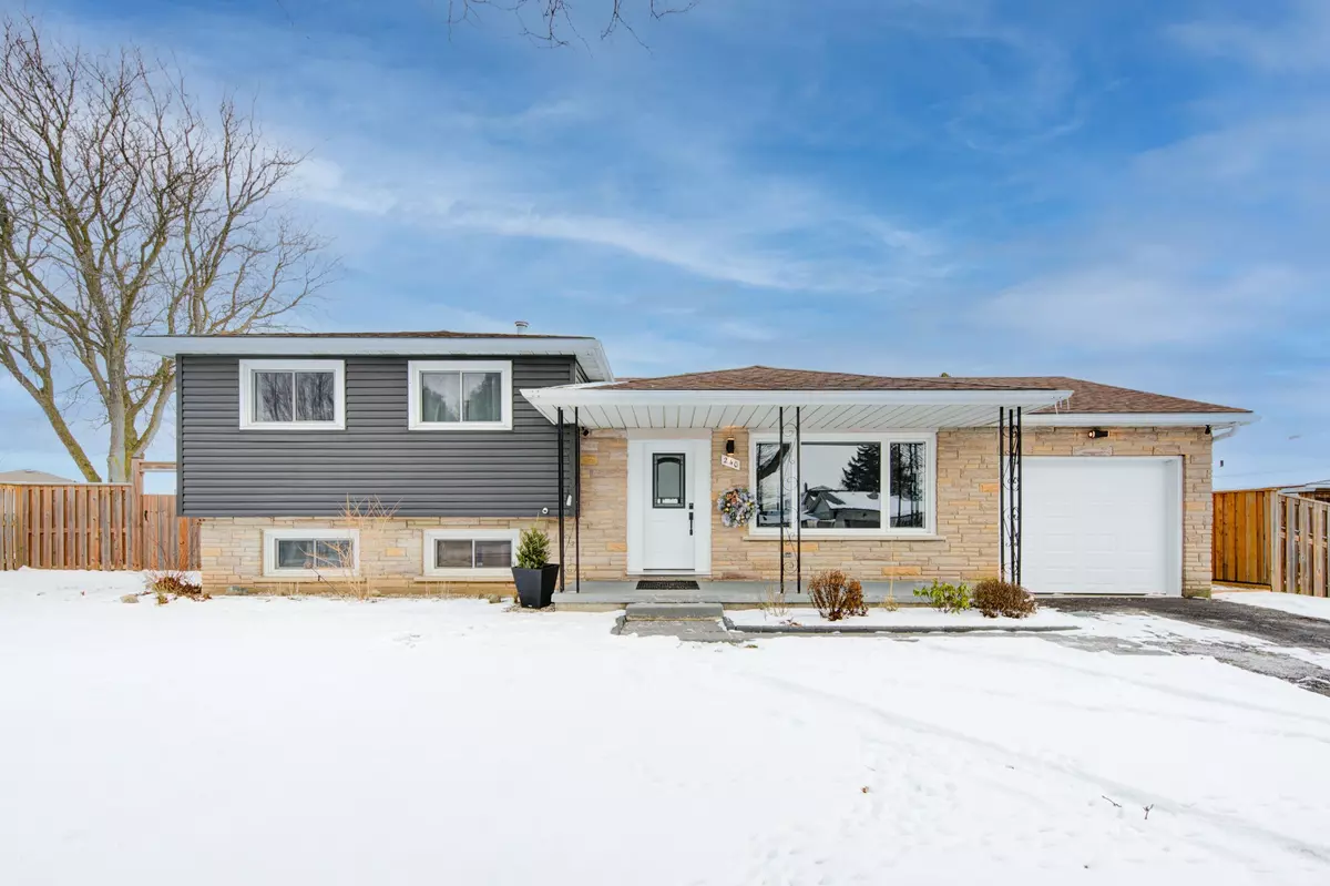 Woodstock, ON N4S 7T7,240 St Laurent CRES