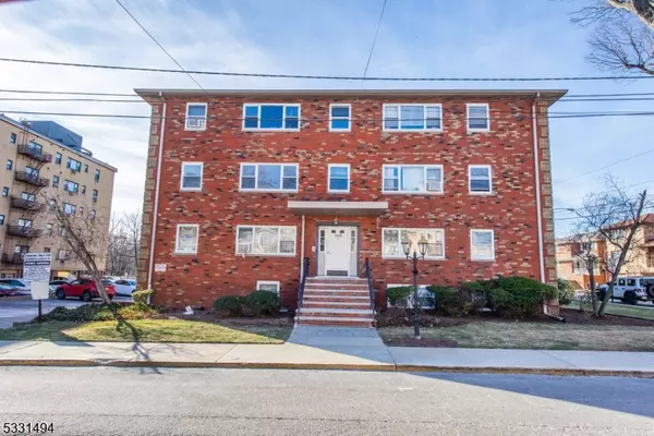 2430 8th St Db #DB, Fort Lee Boro, NJ 07024