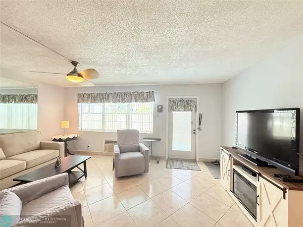 Deerfield Beach, FL 33442,53 Markham C  #53